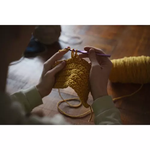 Horgolótű készlet praktikus tokban, vonalzó, olló és sok más kiegészítővel - 85 + 1 db (WNDR19456) - Image 4