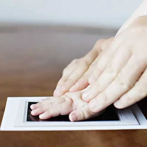 Festékmentes kéz- és láblenyomat készítő készlet babáknak – foltmentes technológia (WNDR20586) - Image 7