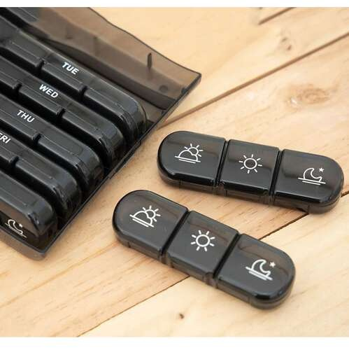 Hét napos gyógyszeradagoló, 7 tárolóval, három részre osztva (WNDR24287) - Image 8