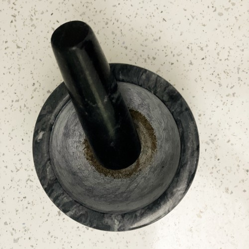 Természetes márvány mozsár törővel – tartós, higiénikus, stílusos (WNDR24576) - Image 4