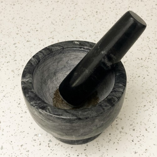 Természetes márvány mozsár törővel – tartós, higiénikus, stílusos (WNDR24576) - Image 5